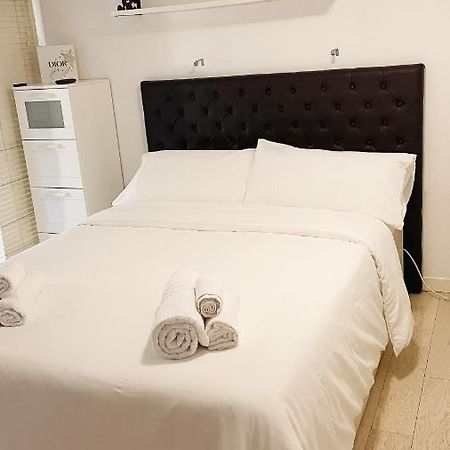 Appartamento Accogliente Loft A 8 Min Dal Duomo Milano Esterno foto