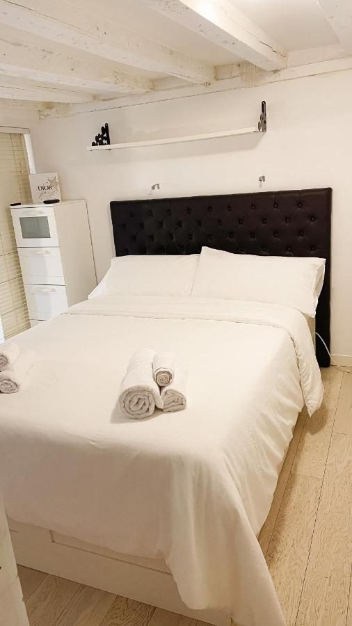 Appartamento Accogliente Loft A 8 Min Dal Duomo Milano Esterno foto